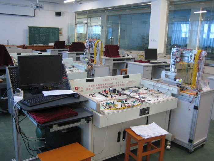 石家庄工程技术学校机电工程系实训室_河北培训网